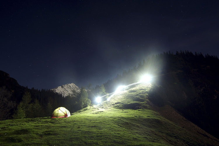Brightening Your Summer Adventures: The Benefits of Wearable Lights for Outdoor Activities